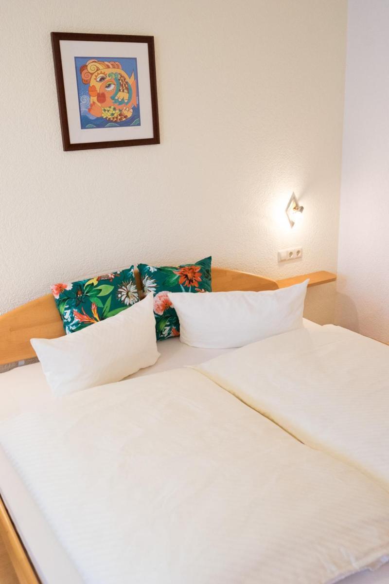 Gaestehaus Maeder Am Hafen Uhldingen-Mühlhofen Habitación foto