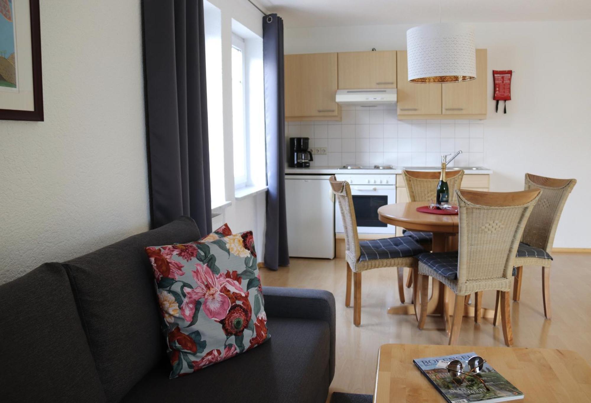Gaestehaus Maeder Am Hafen Uhldingen-Mühlhofen Habitación foto