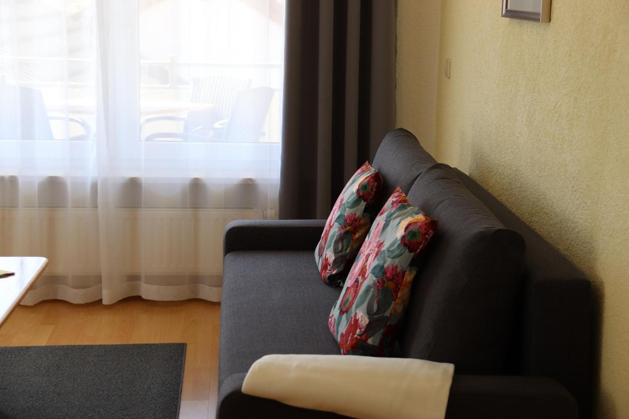Gaestehaus Maeder Am Hafen Uhldingen-Mühlhofen Habitación foto